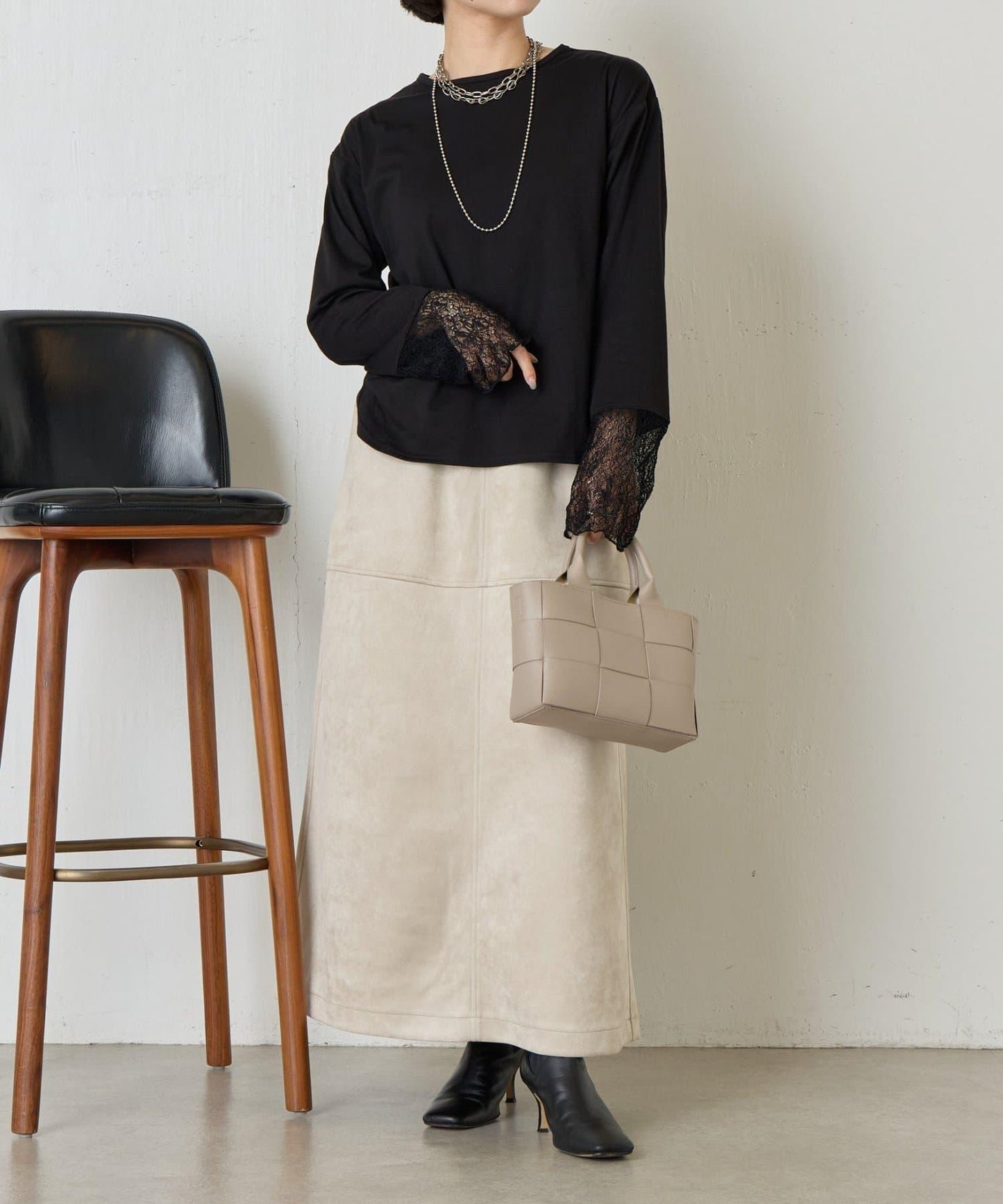 袖口蕾絲針織衫