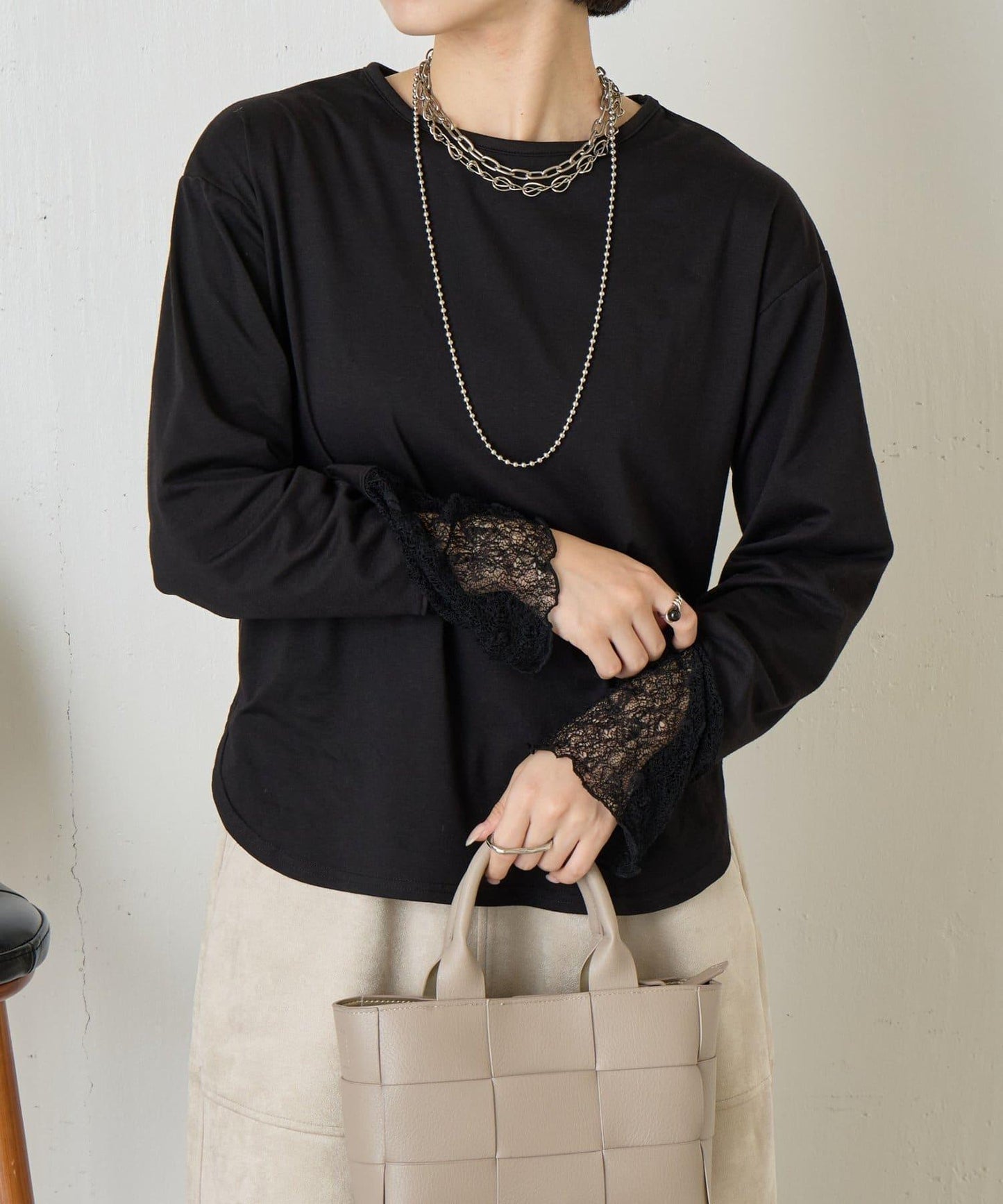 袖口蕾絲針織衫