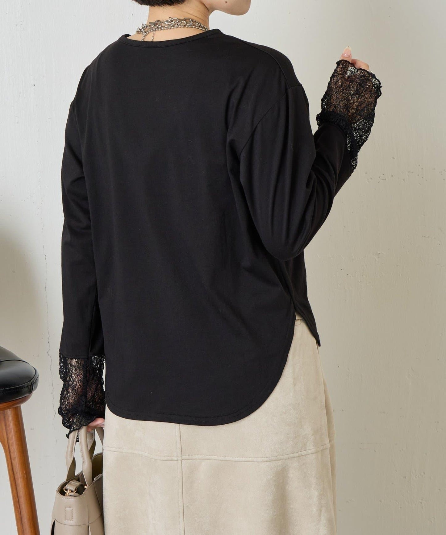 袖口蕾絲針織衫