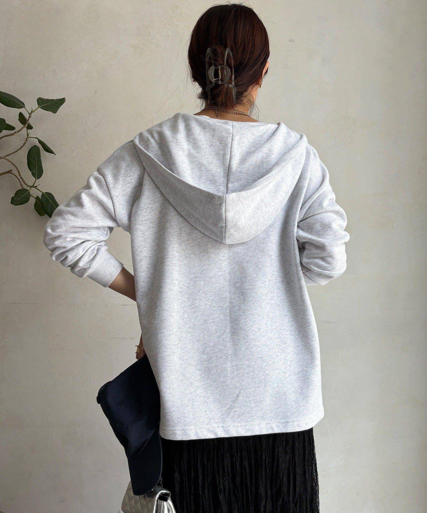 亮片字母連帽衛衣