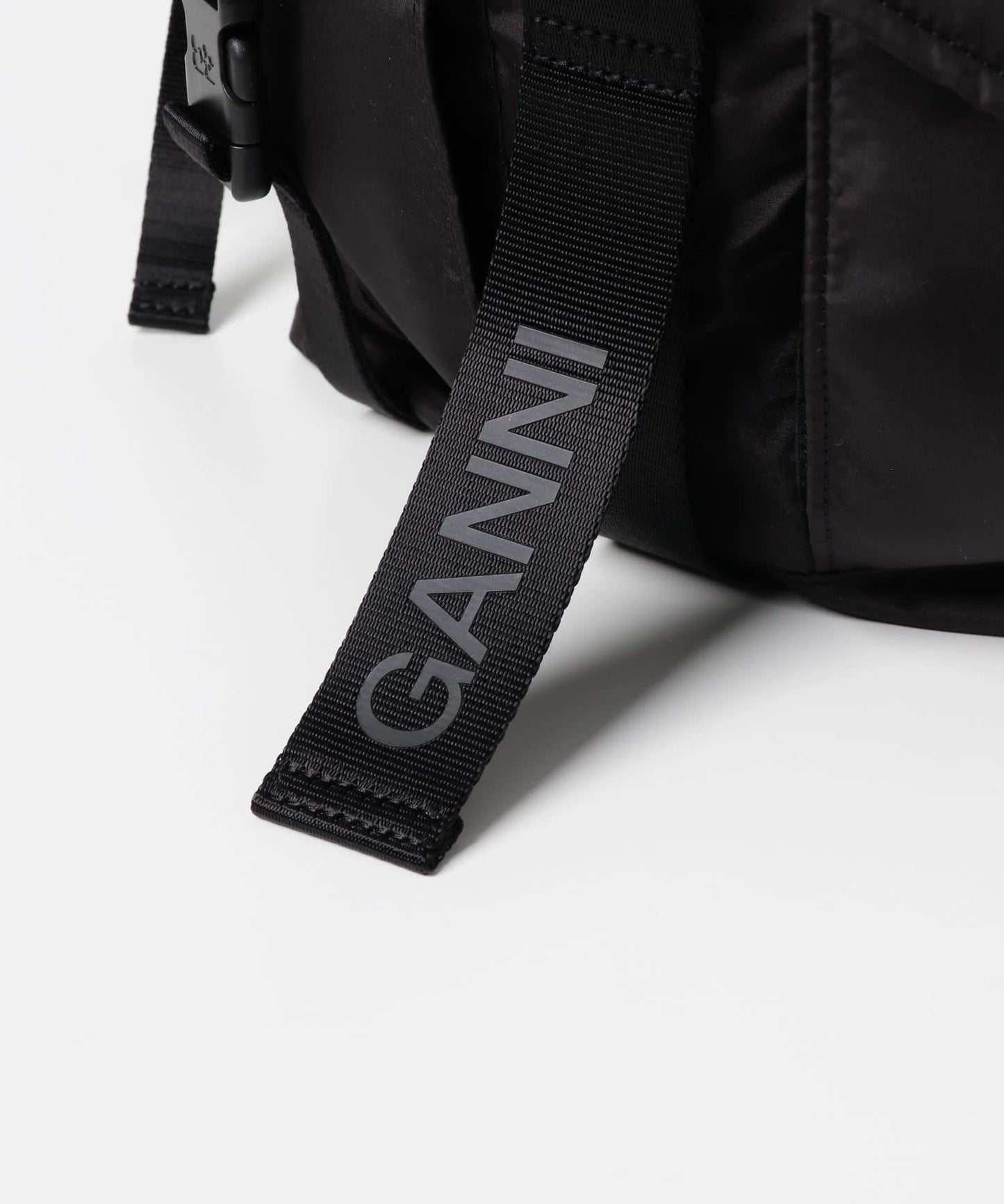 GANNI 再生科技材質雙肩揹包