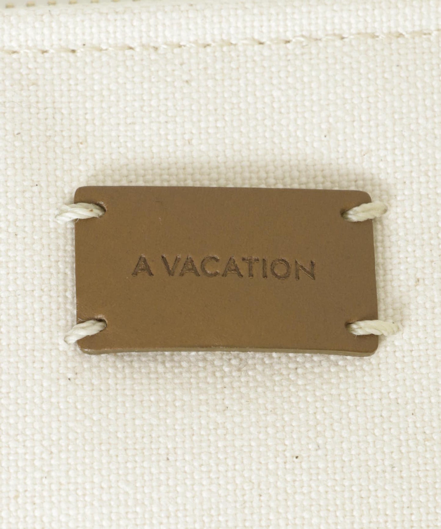 A VACATION 麵包 M