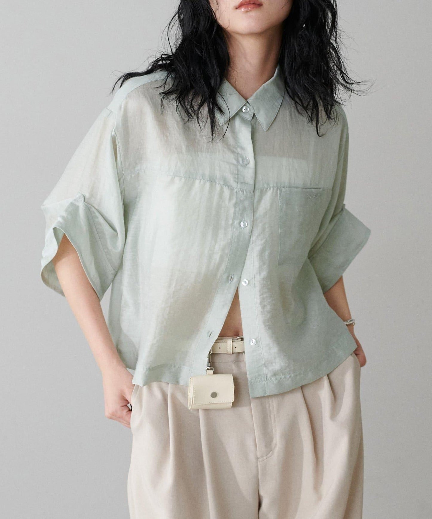 【LARUTA】透視感短袖刺繡標誌襯衫