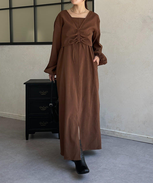 褶皺短款開衫×吊帶連衣裙