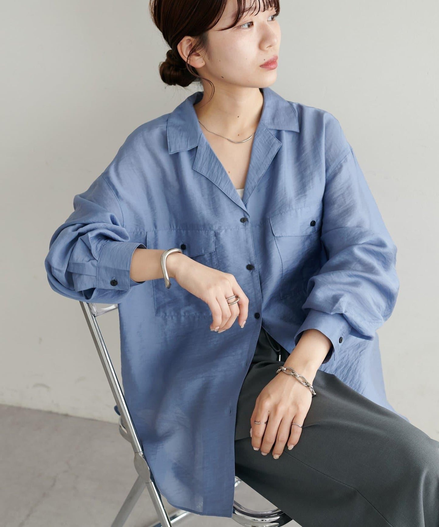 【Discoat】透視黑色紐扣開領襯衫