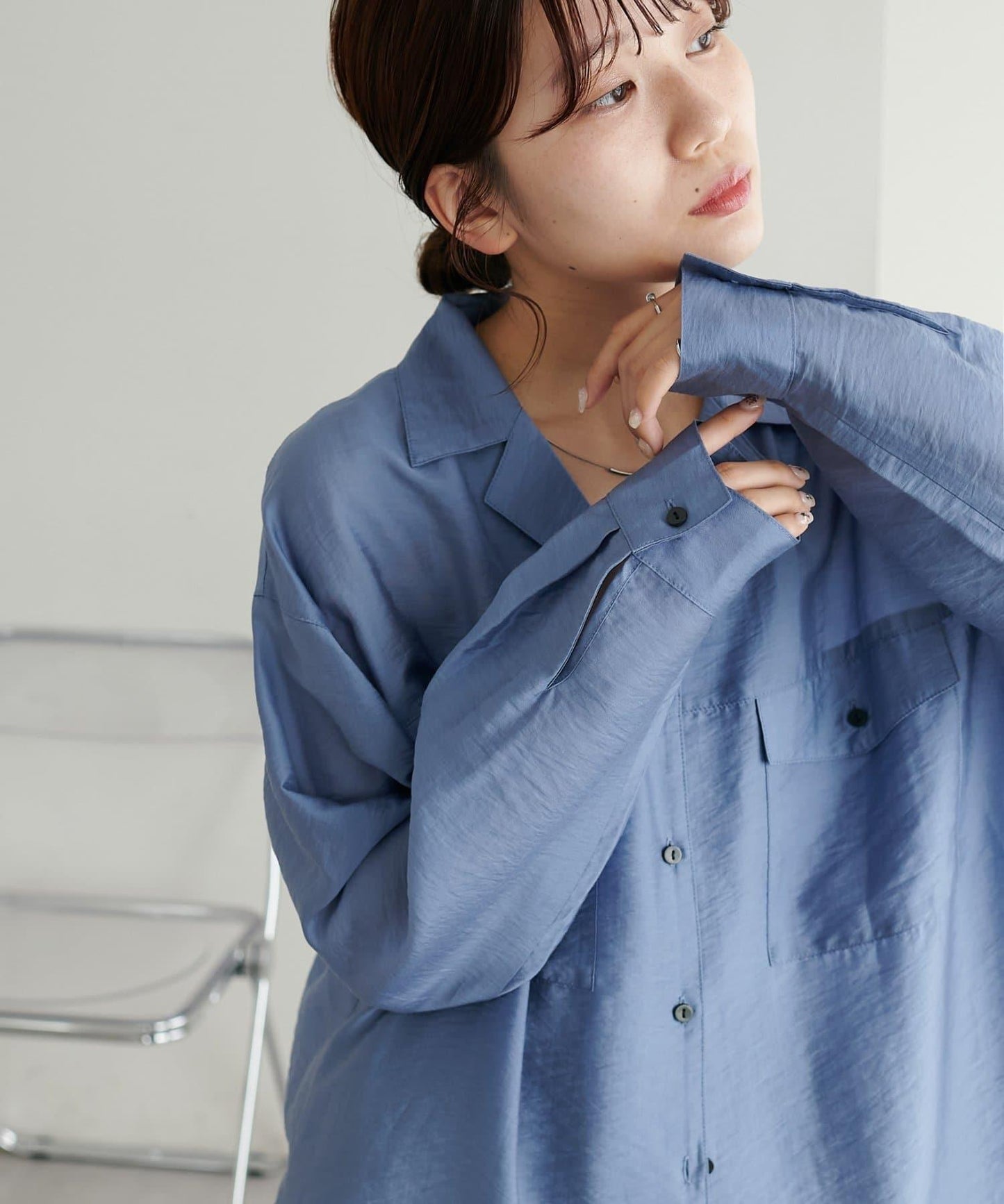 【Discoat】透視黑色紐扣開領襯衫