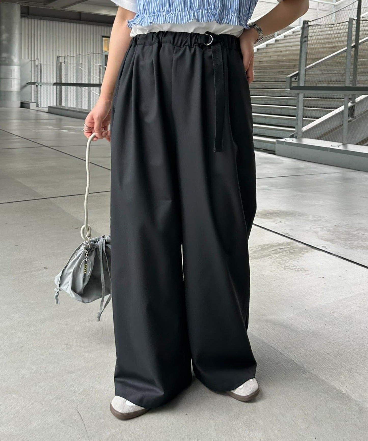 【UNISEX】側邊腰帶寬鬆西裝褲