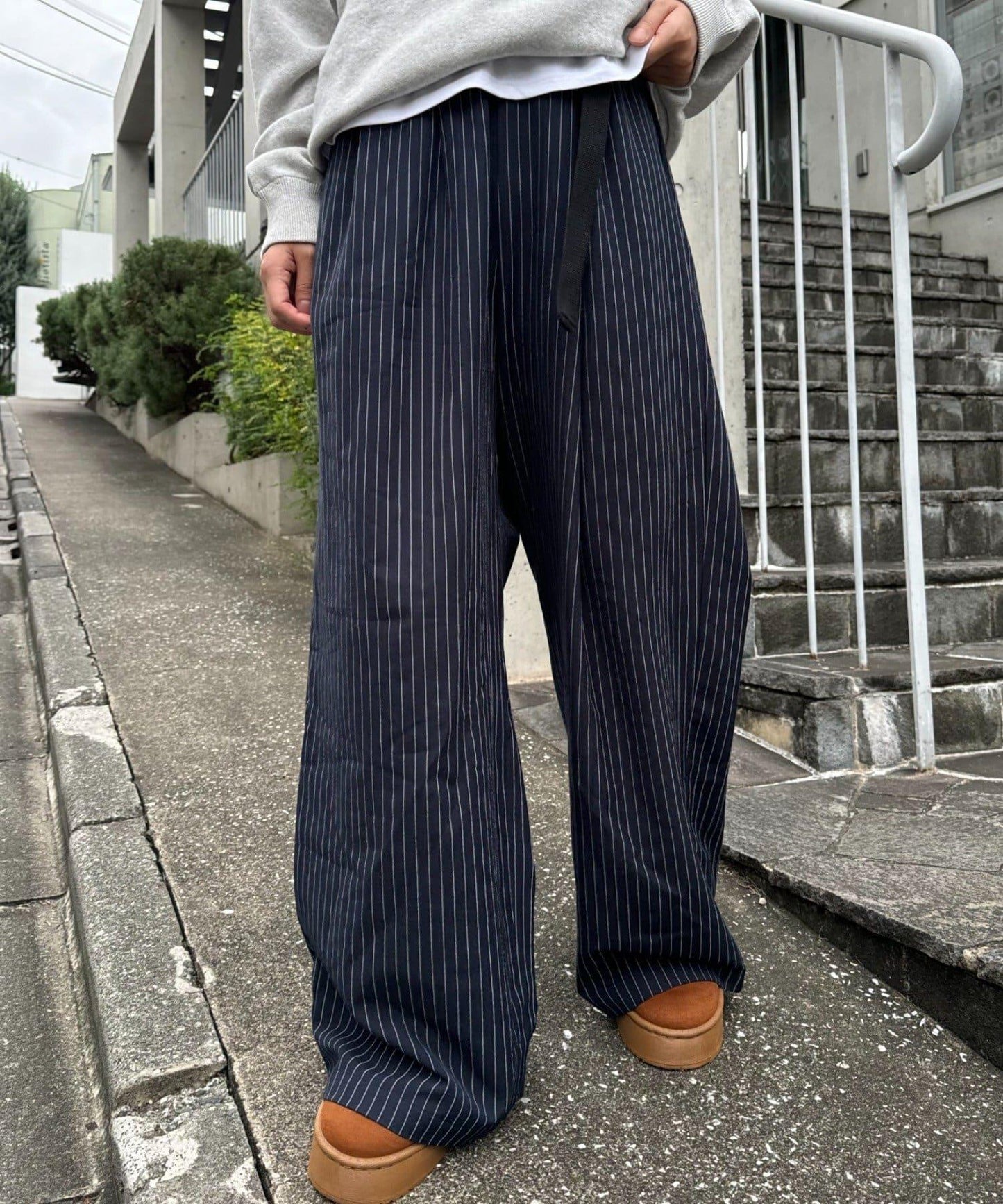 【UNISEX】側邊腰帶寬鬆西裝褲