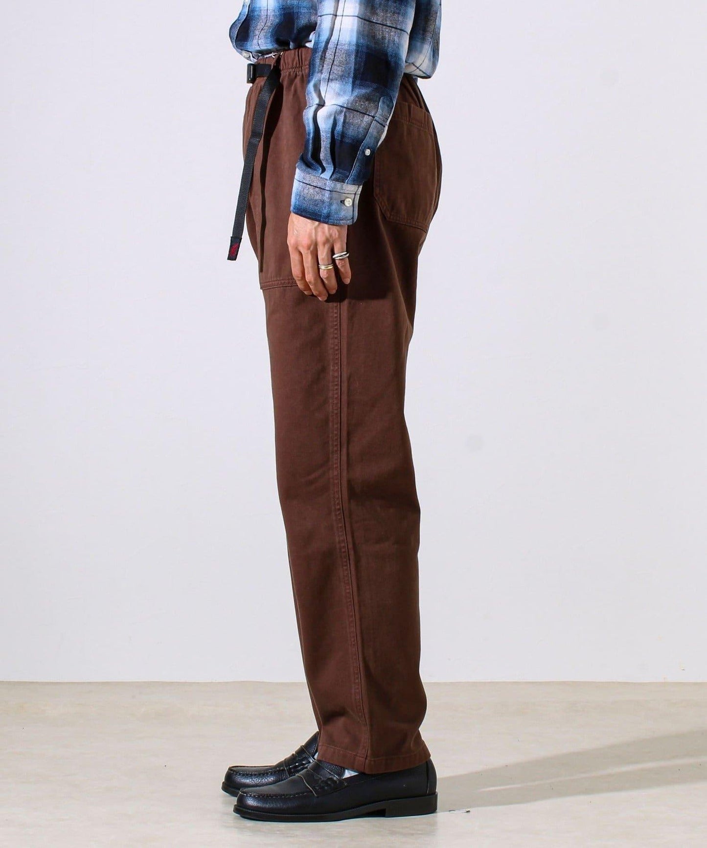 【GRAMICCI】寬鬆錐形長褲