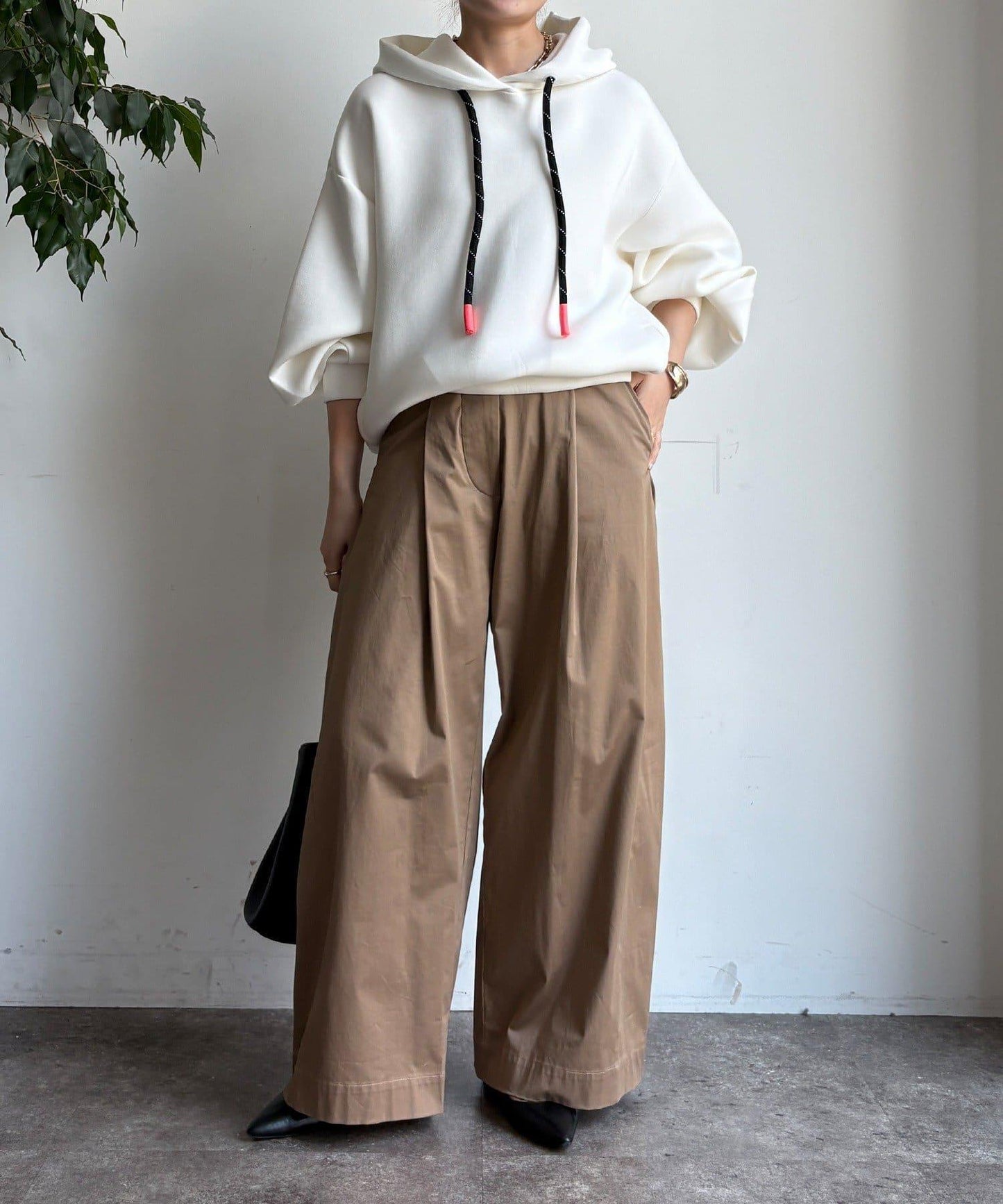 背面標誌連帽衛衣