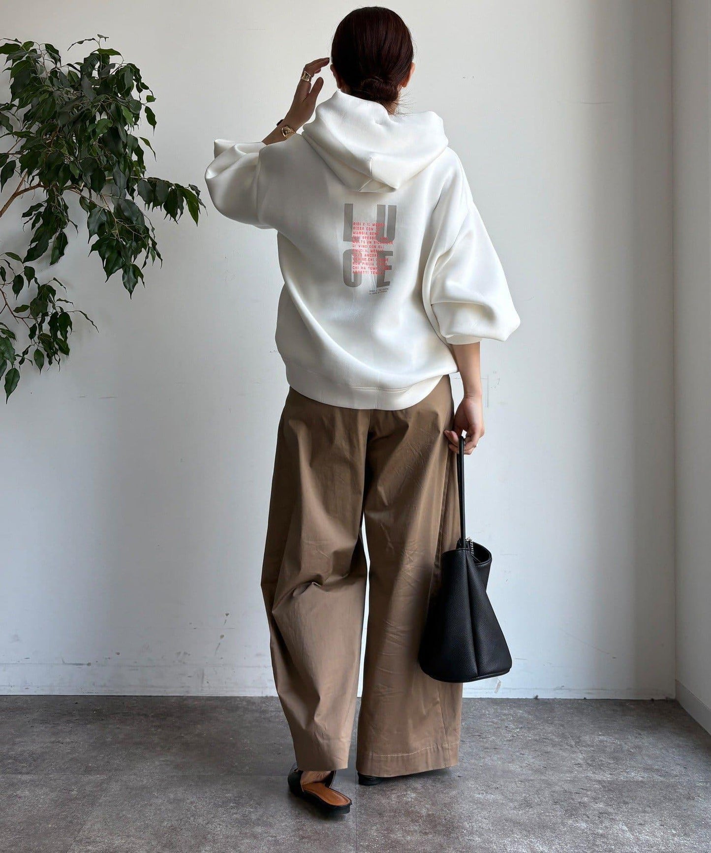 背面標誌連帽衛衣