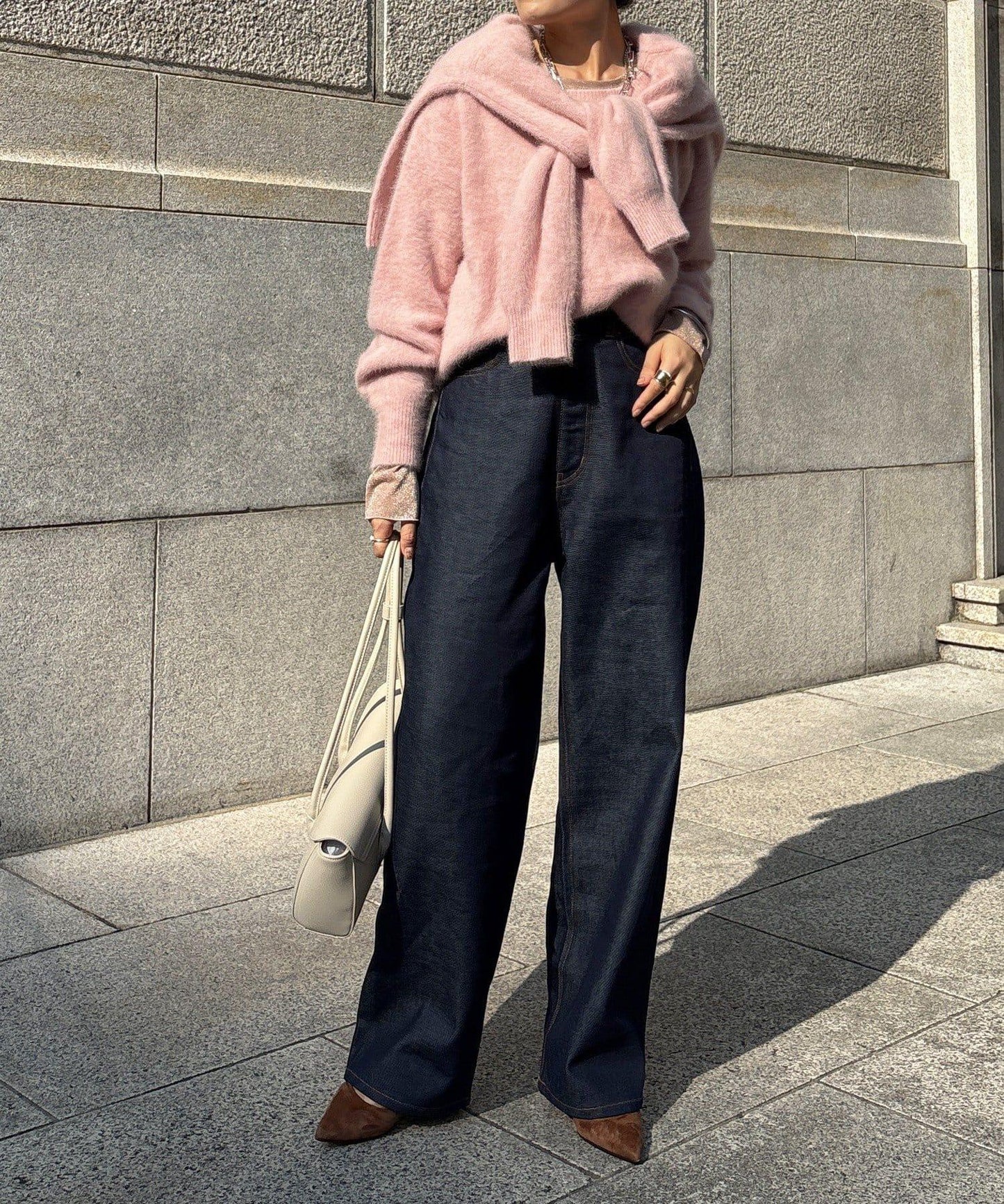 硬挺褶皺牛仔褲