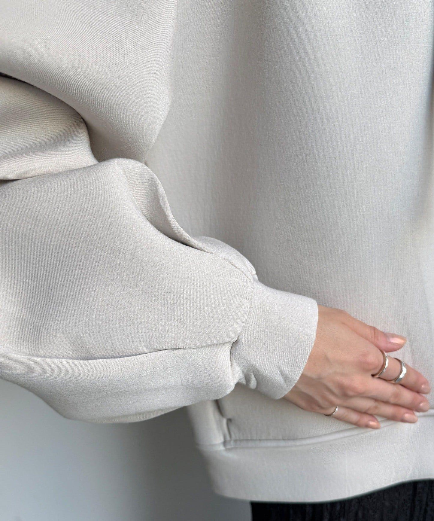 背面標誌連帽衛衣