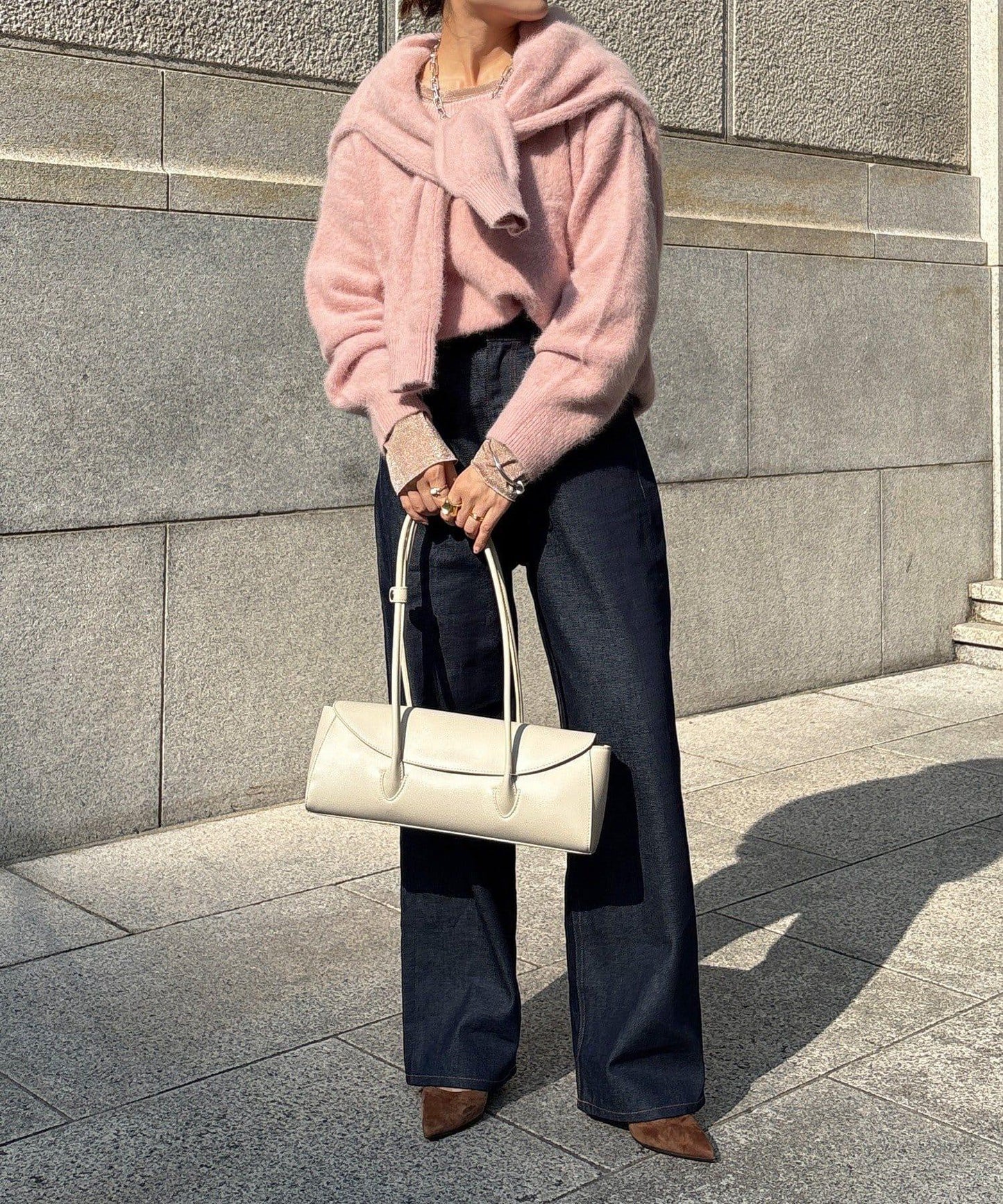 硬挺褶皺牛仔褲