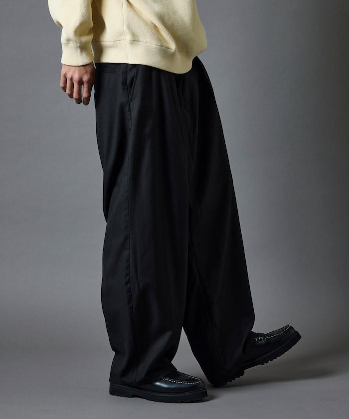 寬鬆版型桶形西裝褲