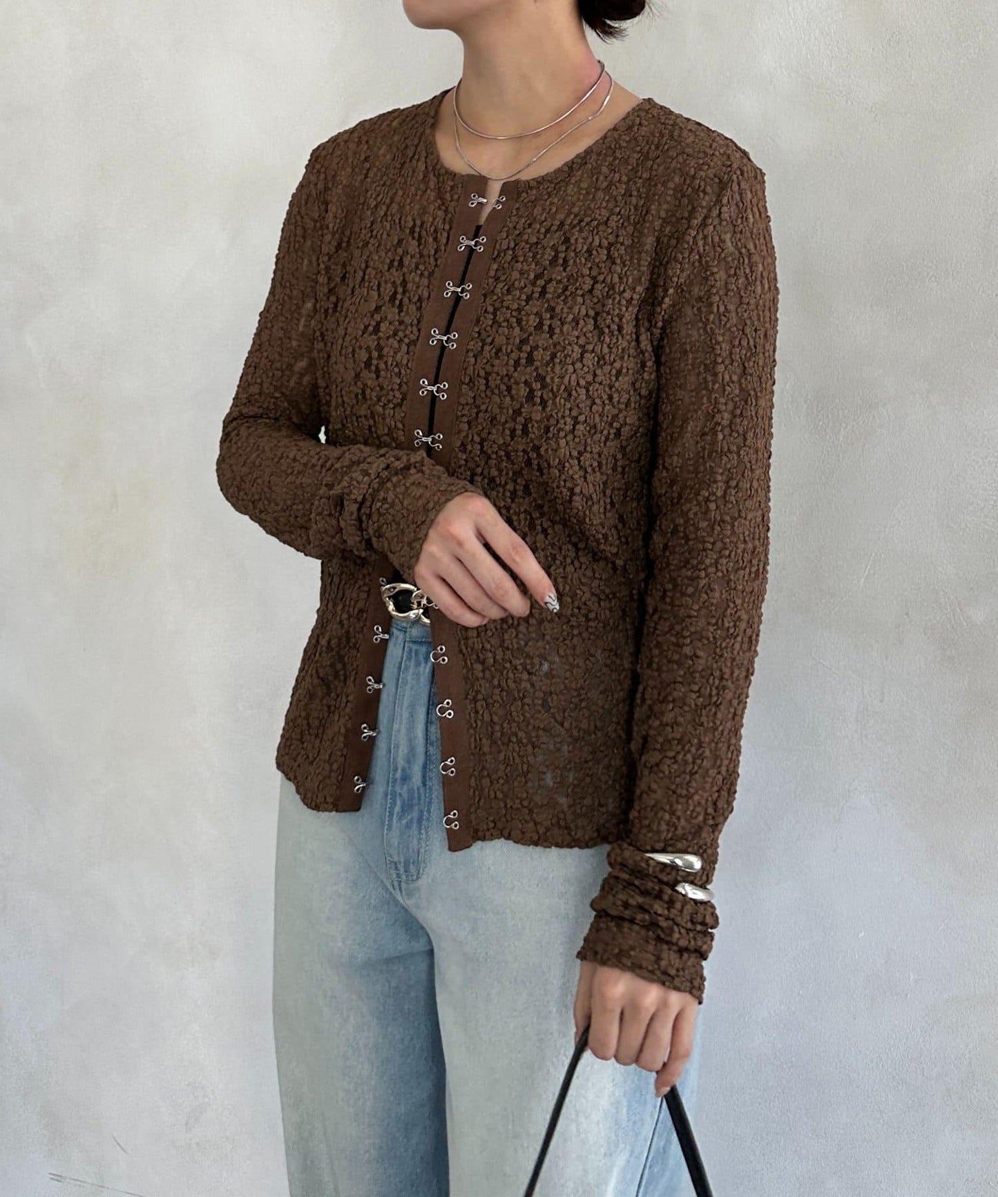 前扣蕾絲套頭衫