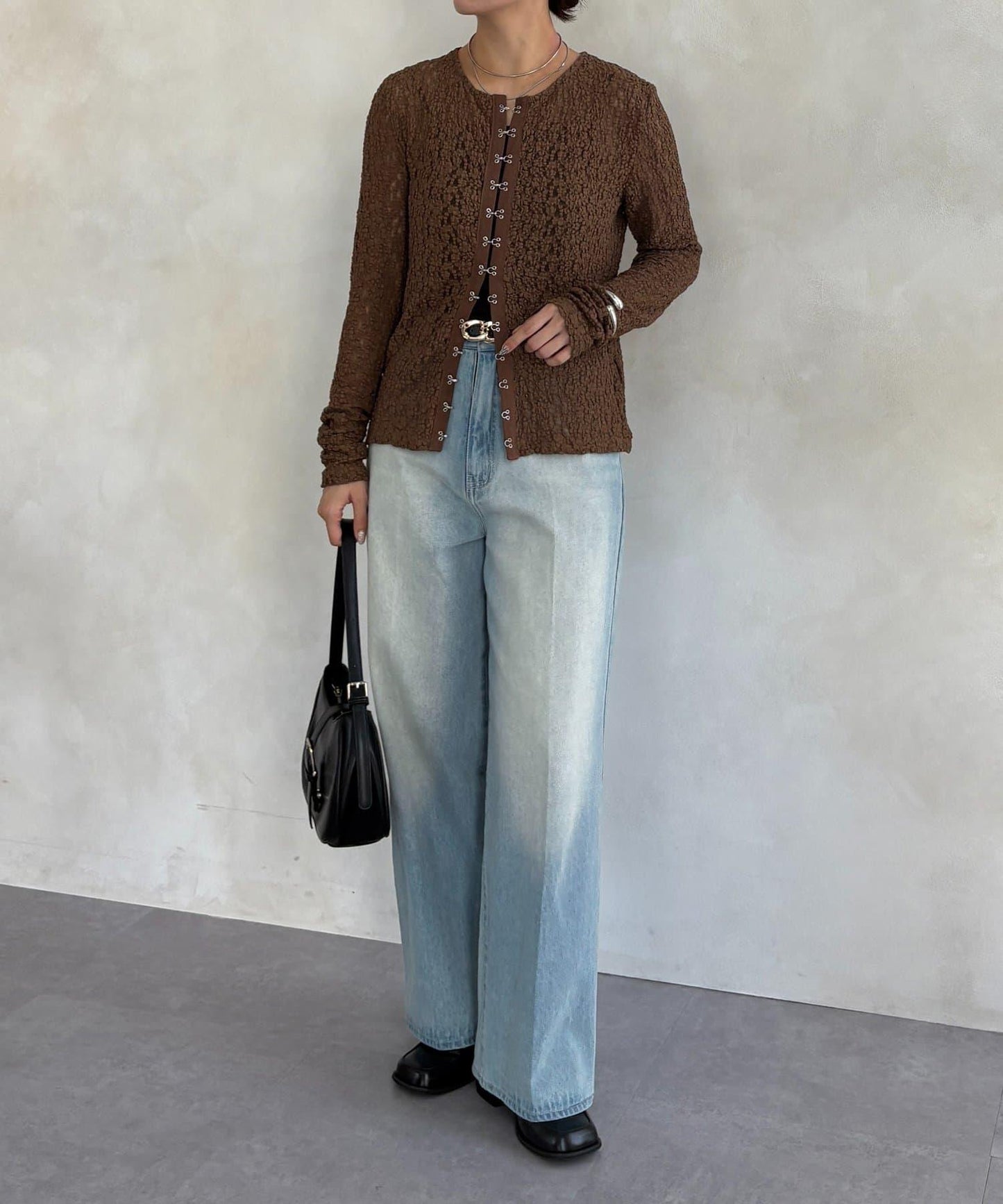 前扣蕾絲套頭衫