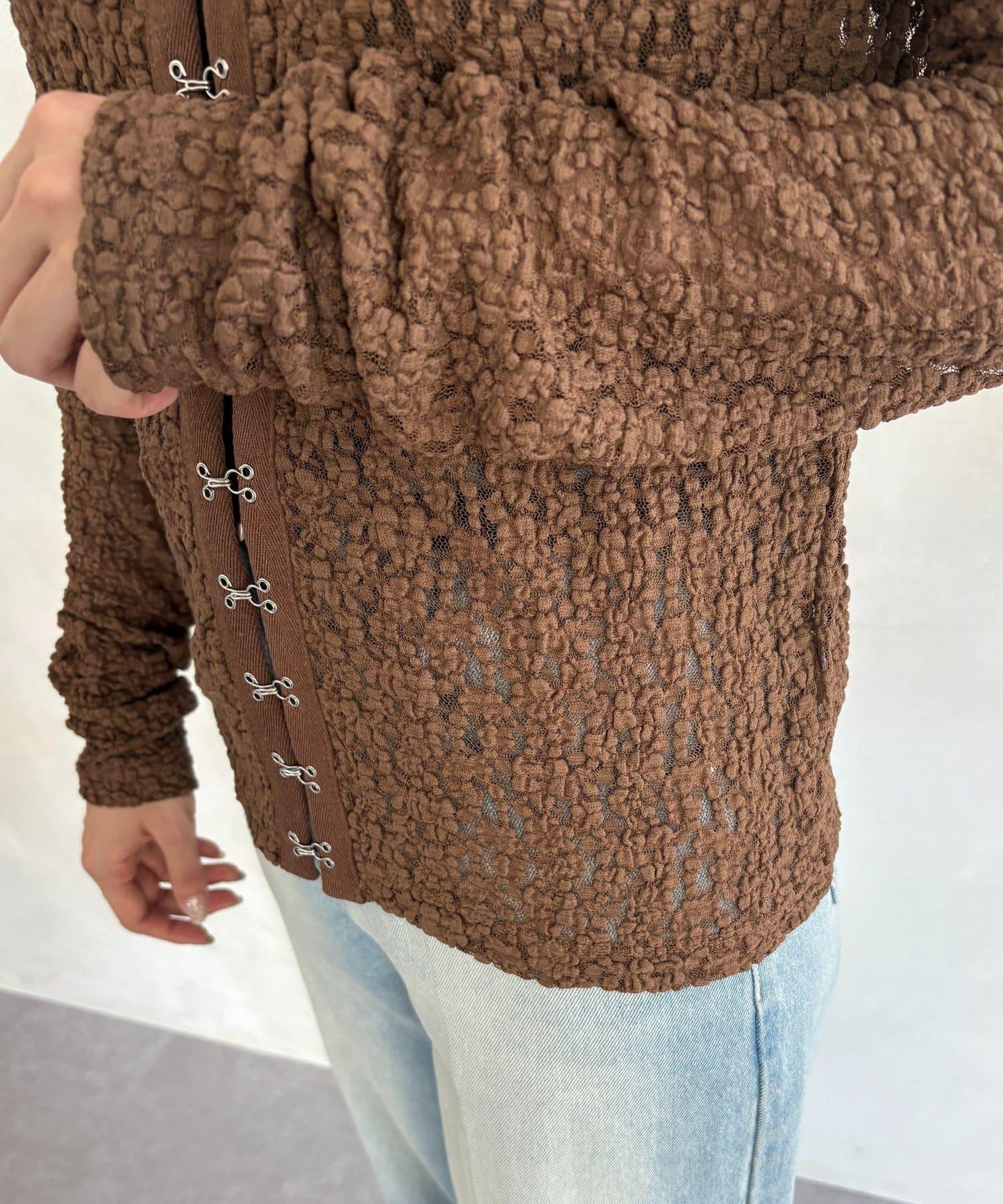 前扣蕾絲套頭衫