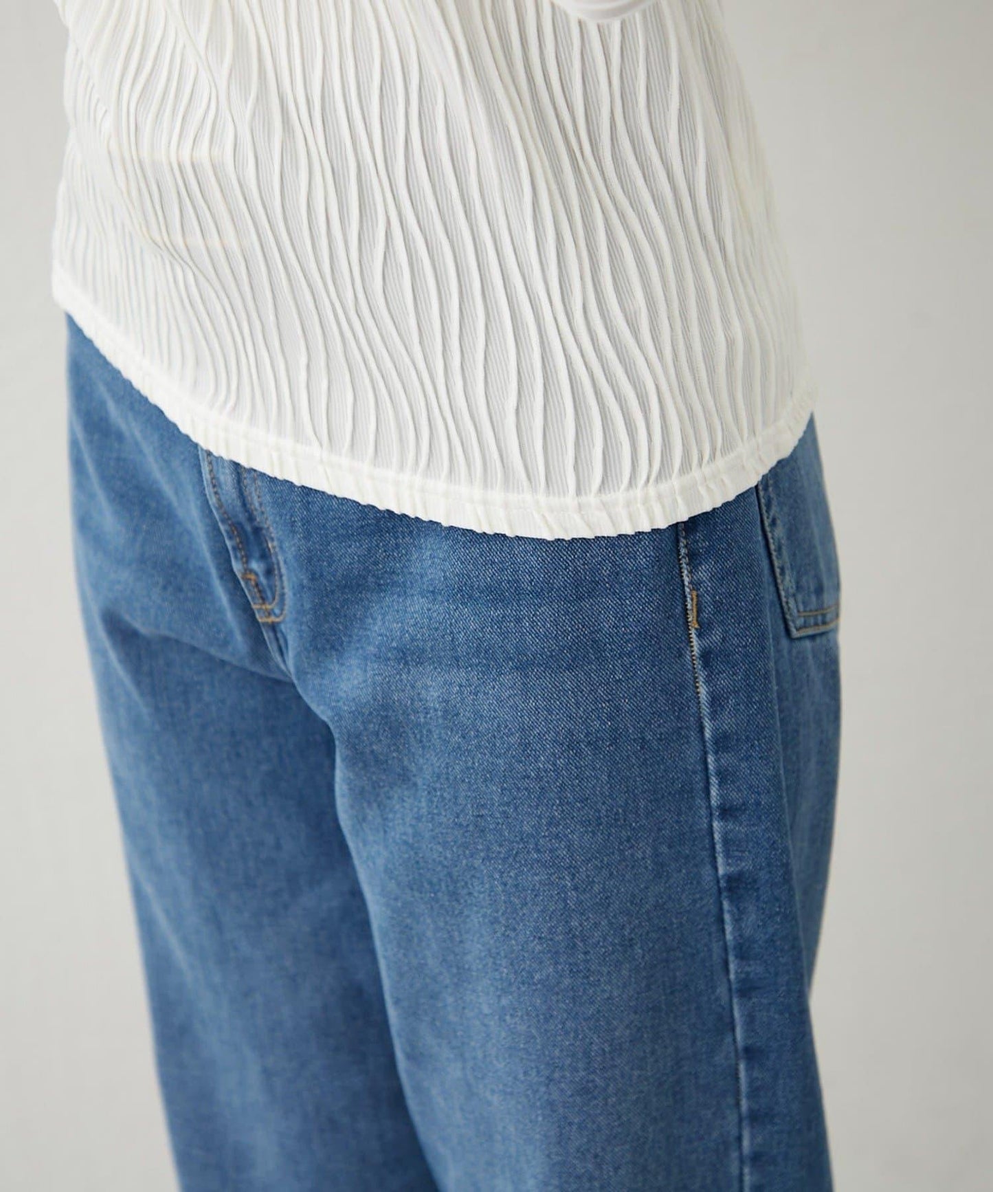 波浪提花高領長袖T恤