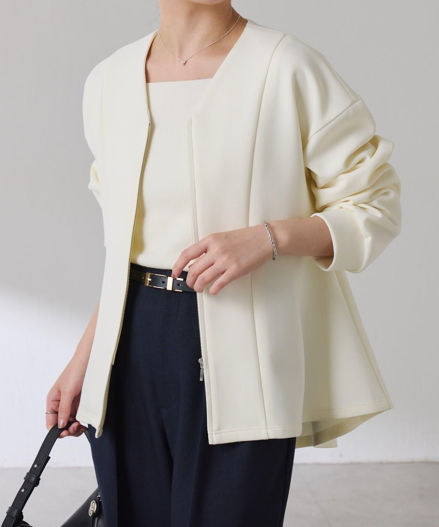 紙板荷葉邊開衫/套裝服