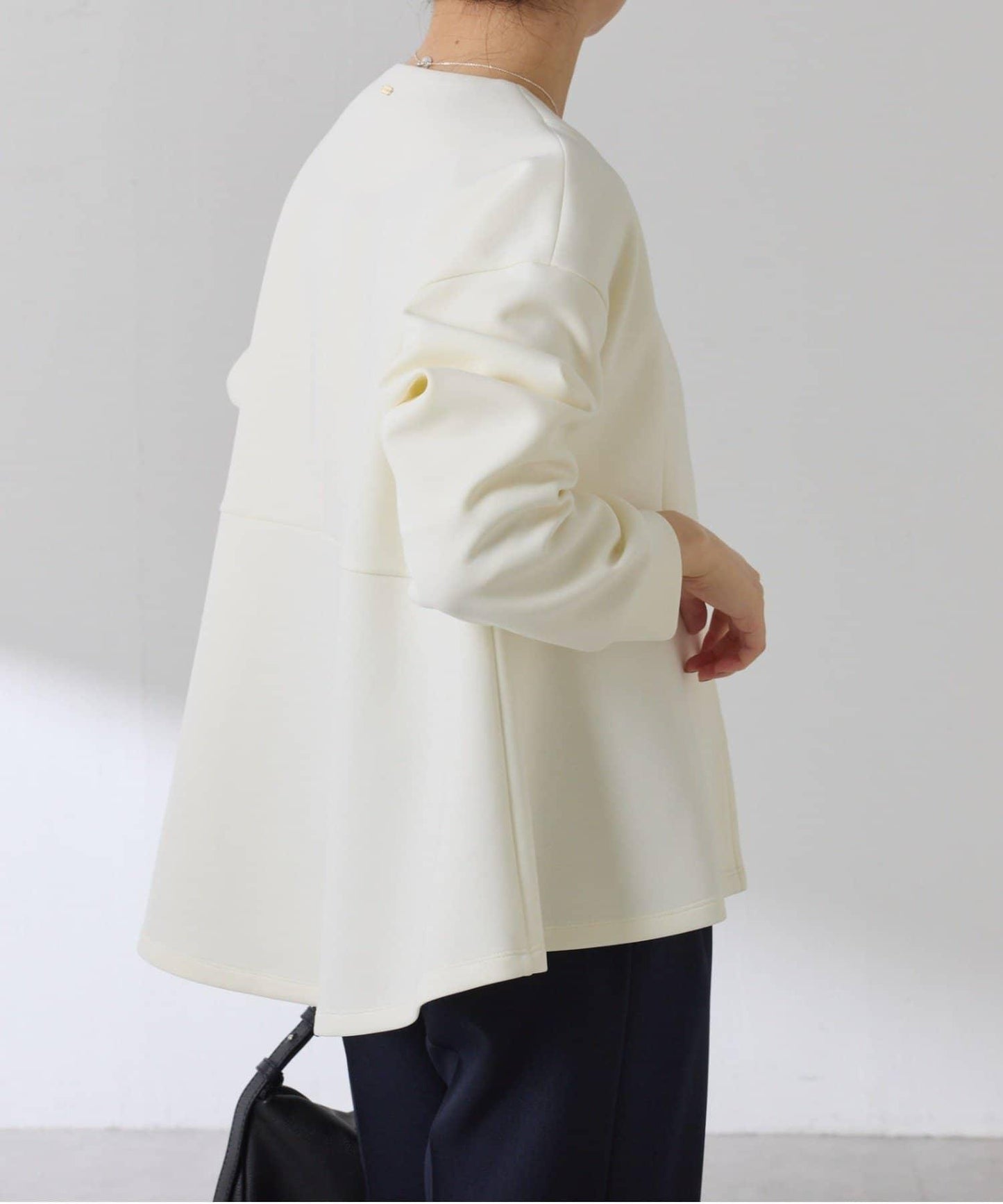 紙板荷葉邊開衫/套裝服