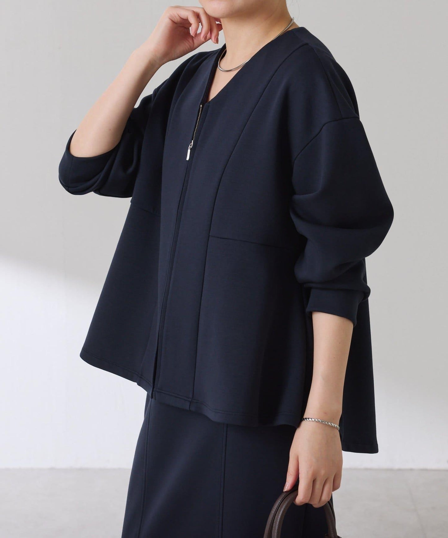 紙板荷葉邊開衫/套裝服