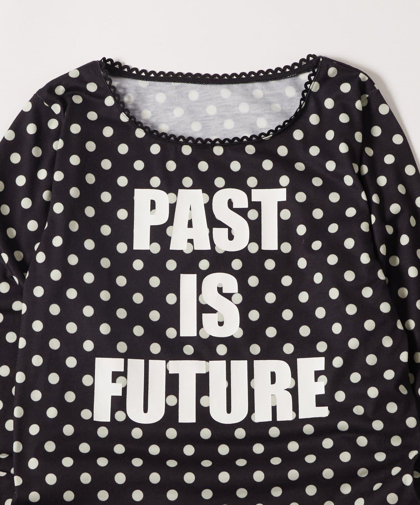 【AW】Logo圖案上衣