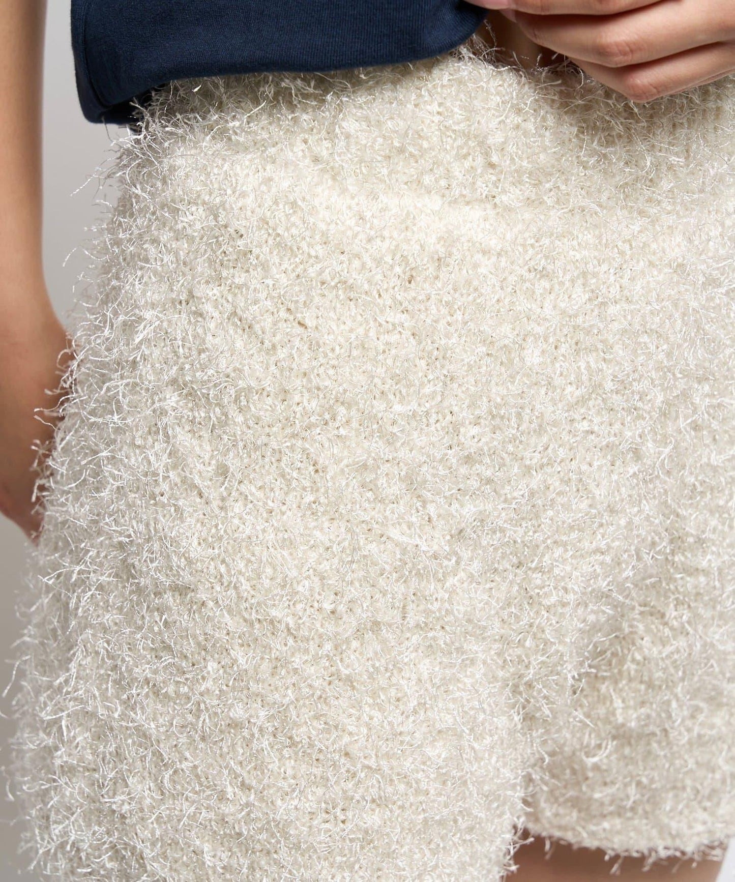 【AW】長毛針織短褲