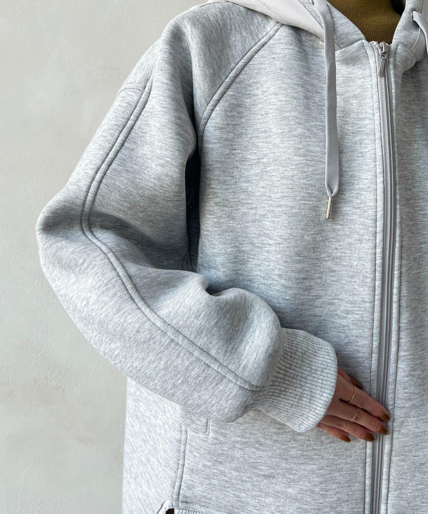 現代風格拼接棉服連帽夾克
