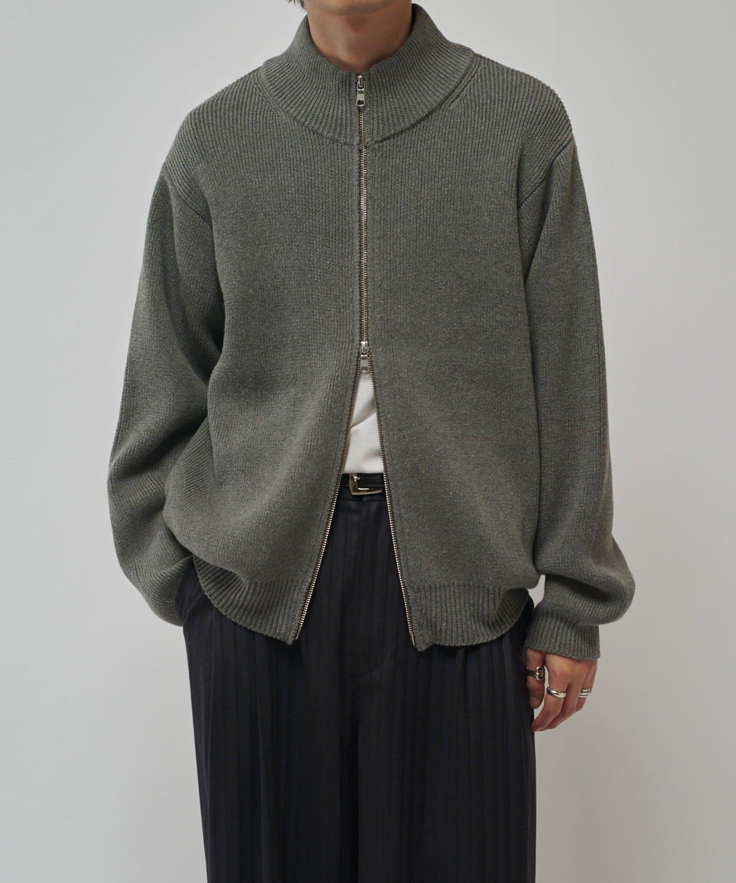 駕駛員針織衫