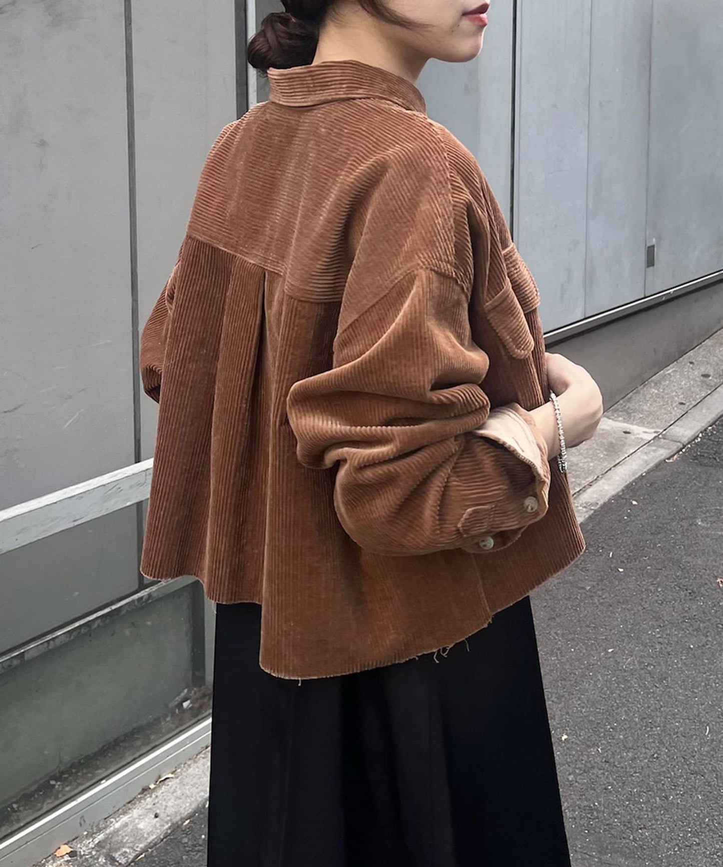 燈芯絨襯衫
