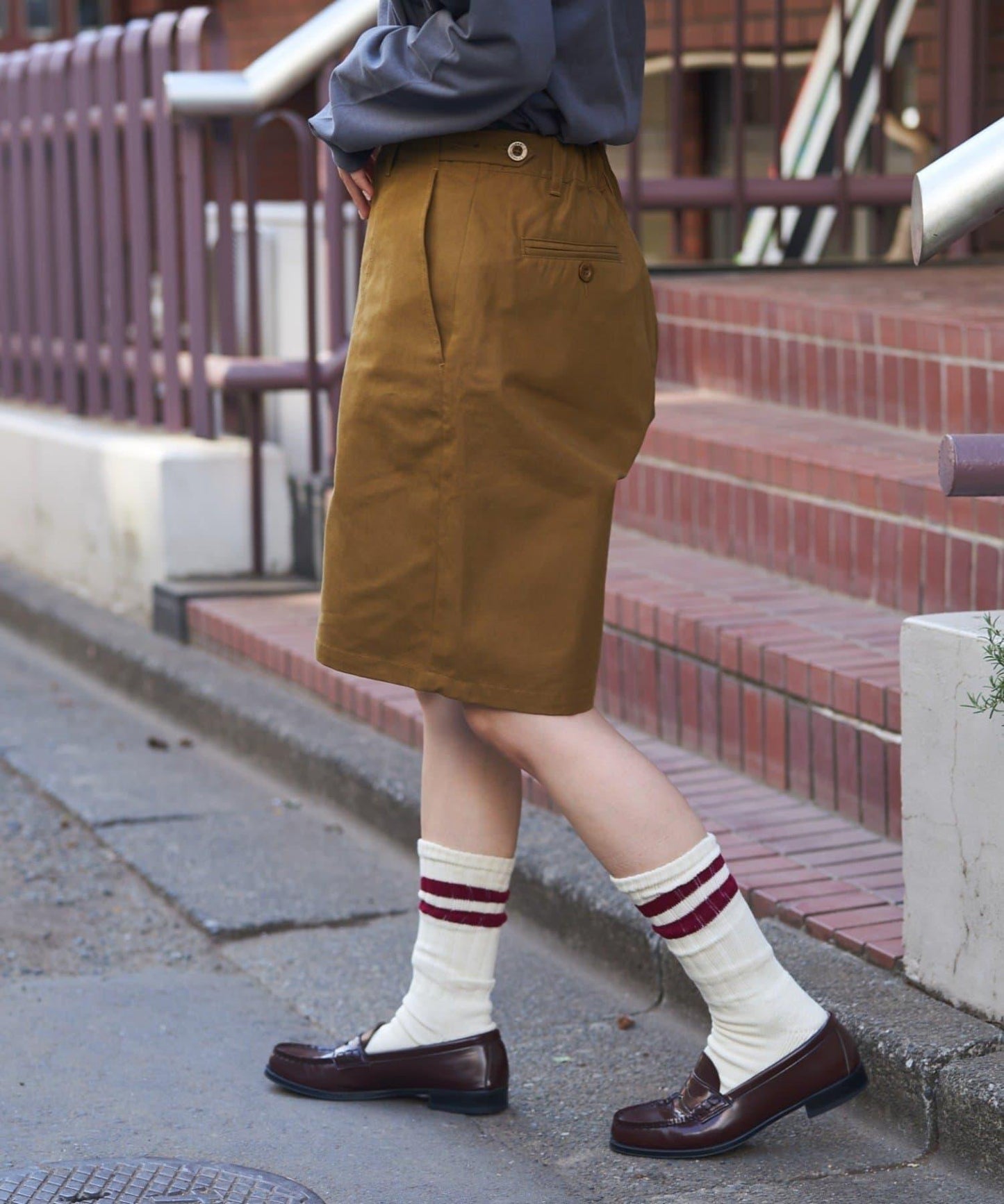 【GEVACO】腰部標籤裝飾中褲