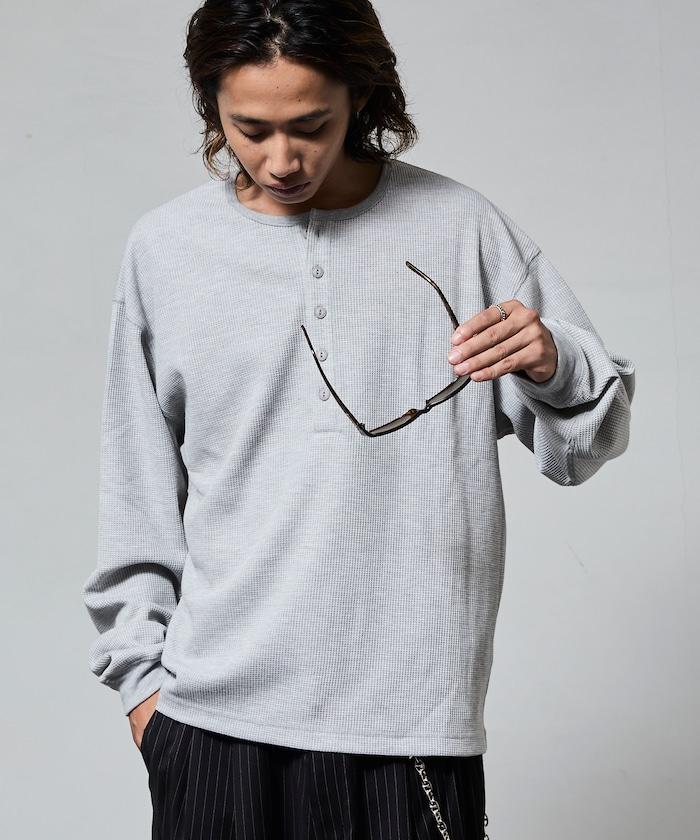 短款保暖亨利領T恤