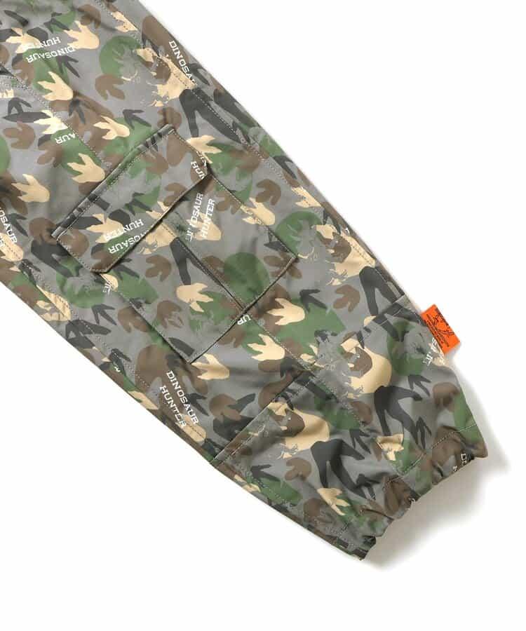 恐龍腳印迷彩寬鬆長褲 10分丈