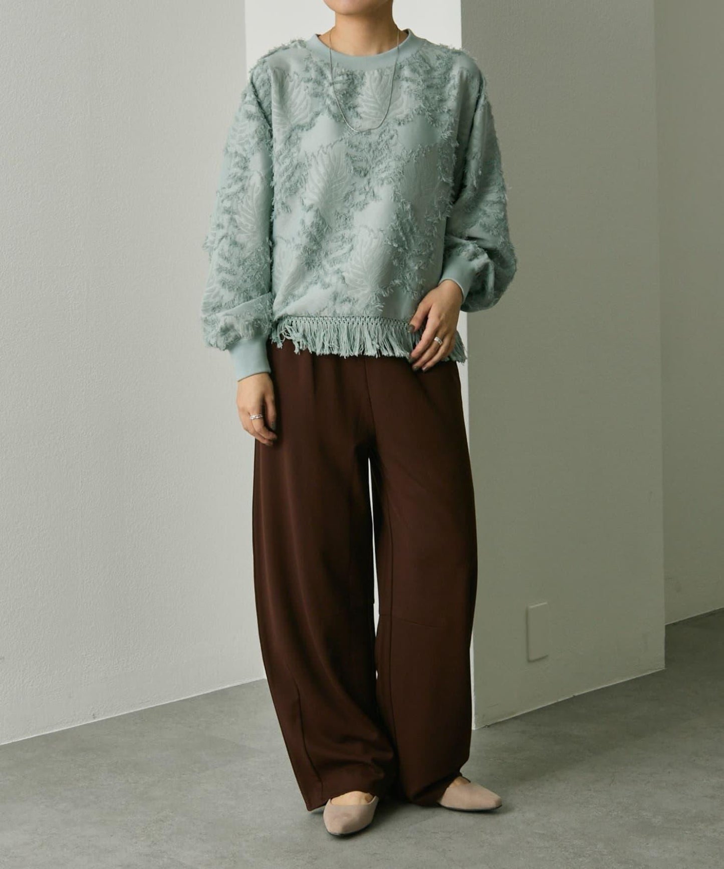 植物圖案流蘇下襬上衣【SUM1 STYLE(スミスタイル)】