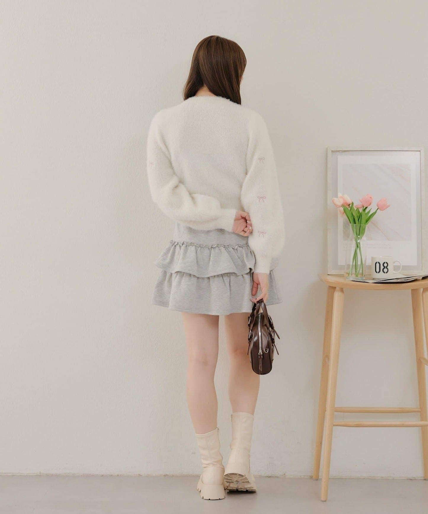 蝴蝶結刺繡羽毛針織衫