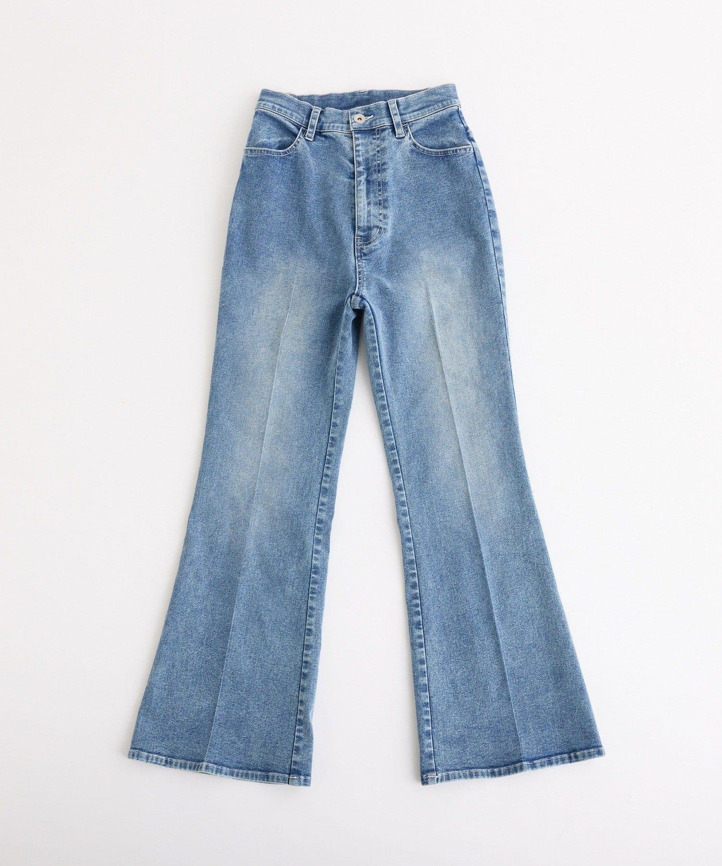 美腿喇叭牛仔褲