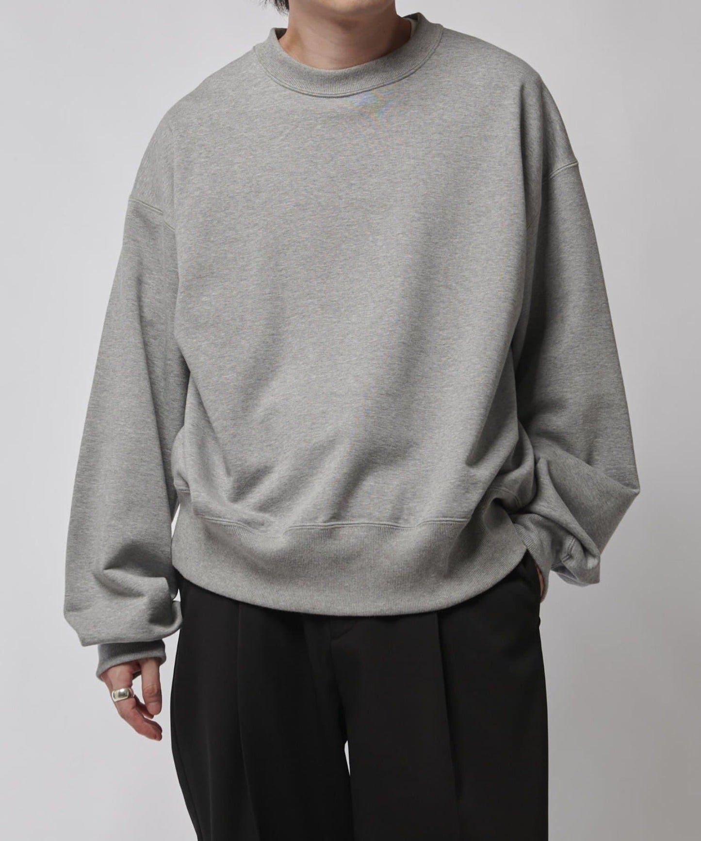 【Lui's】高密度厚款圓領衛衣