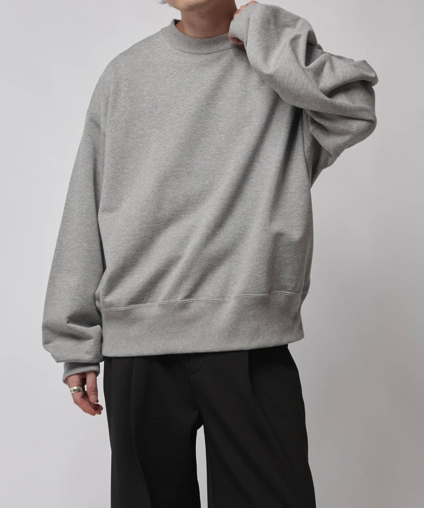 【Lui's】高密度厚款圓領衛衣