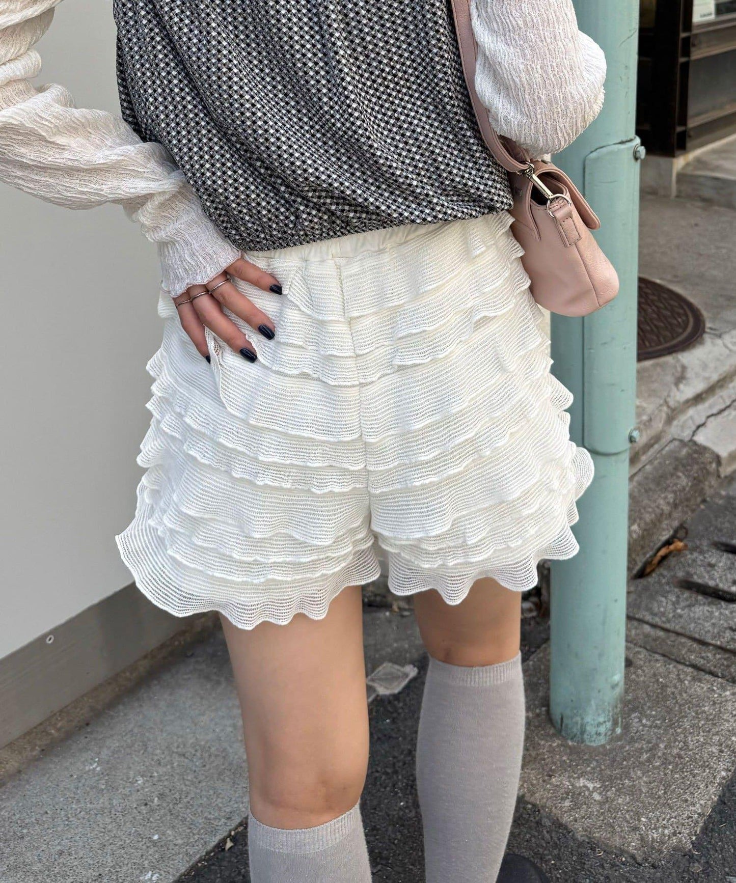 層疊荷葉邊短褲