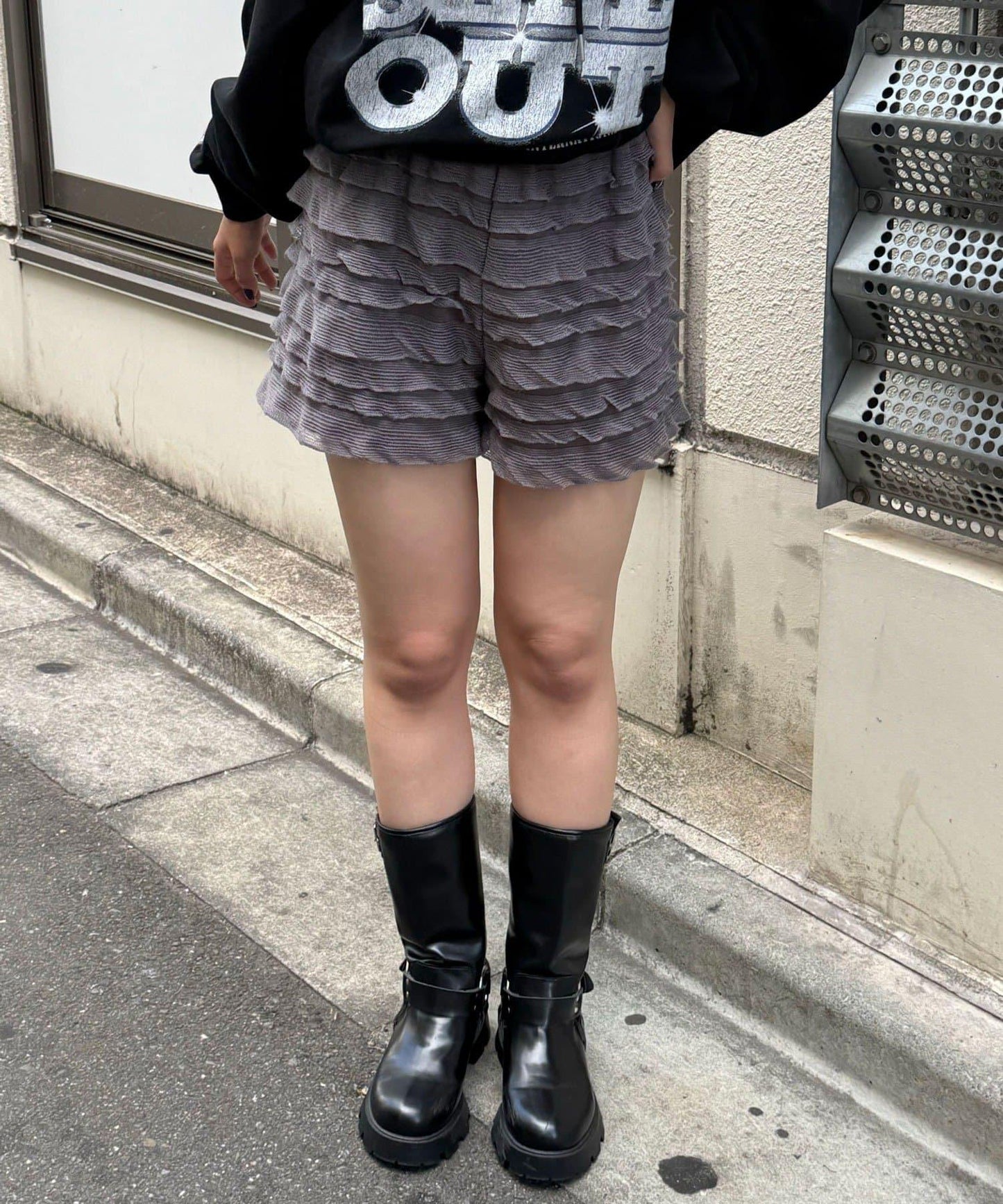 層疊荷葉邊短褲