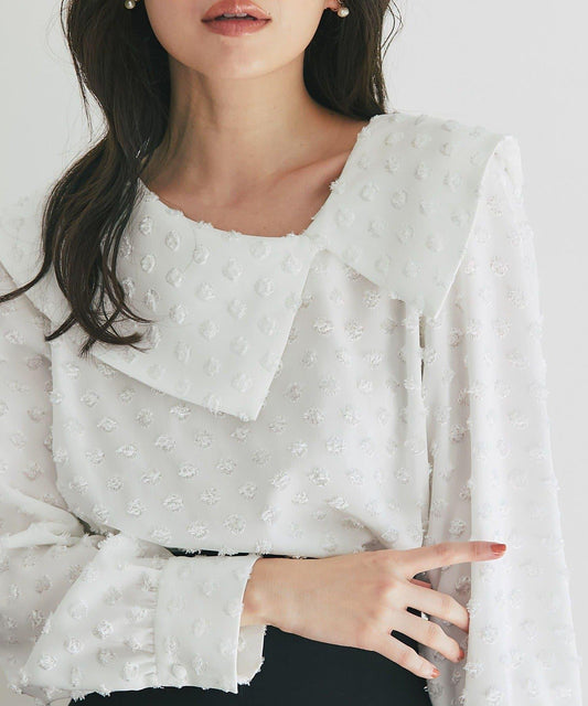 不對稱大翻領波點提花襯衫