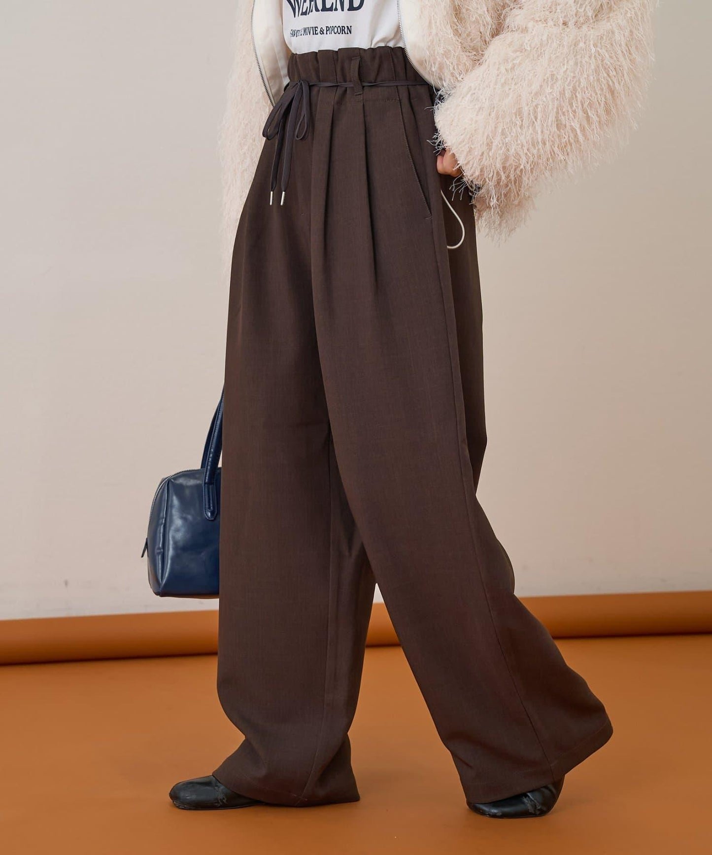 【收腰顯瘦!】附帶繫帶腰帶褶皺寬鬆休閒長褲