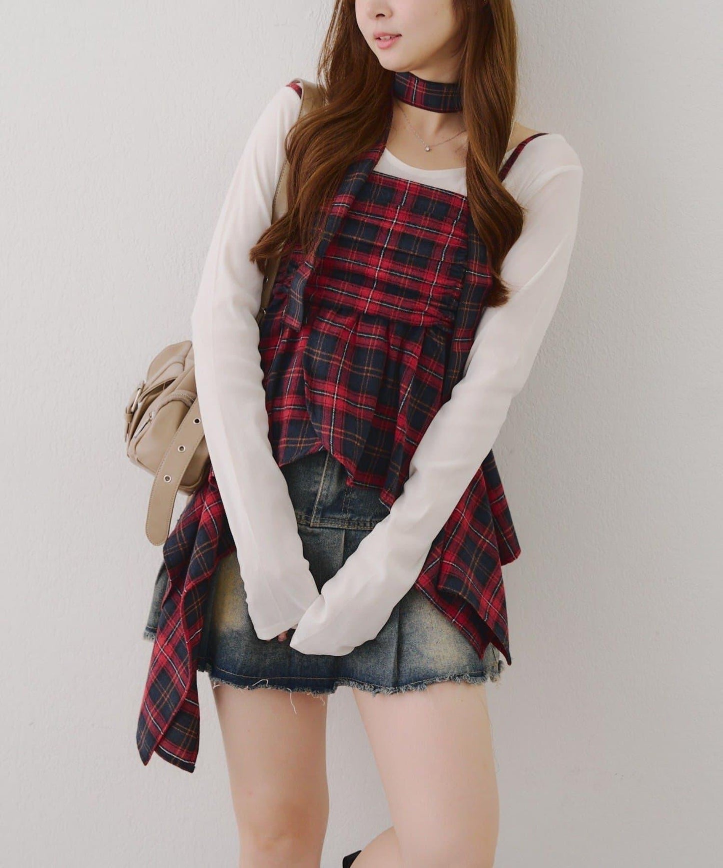 附項鍊頸圈設計顯身材【RMAF】不對稱下襬吊帶長款上衣