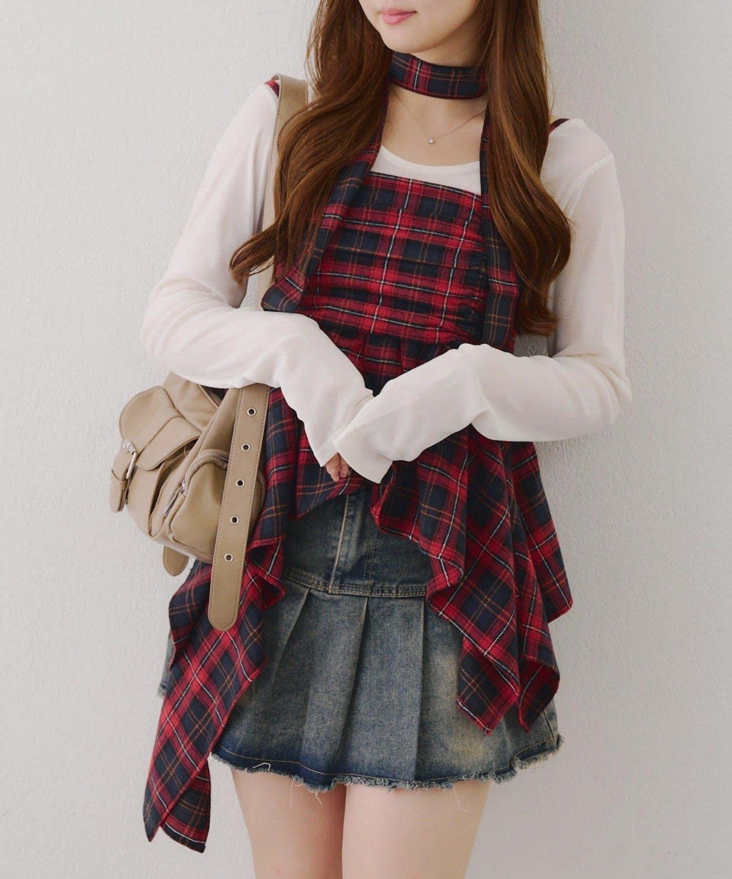 附項鍊頸圈設計顯身材【RMAF】不對稱下襬吊帶長款上衣