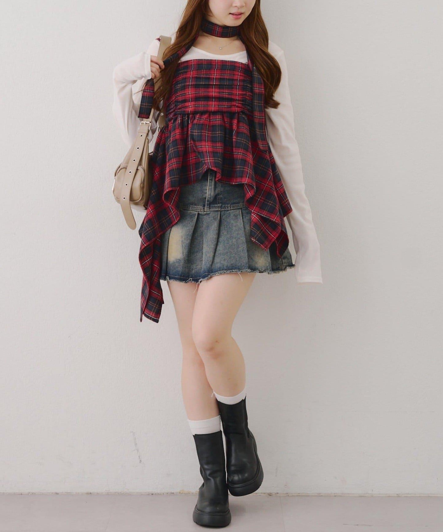 附項鍊頸圈設計顯身材【RMAF】不對稱下襬吊帶長款上衣