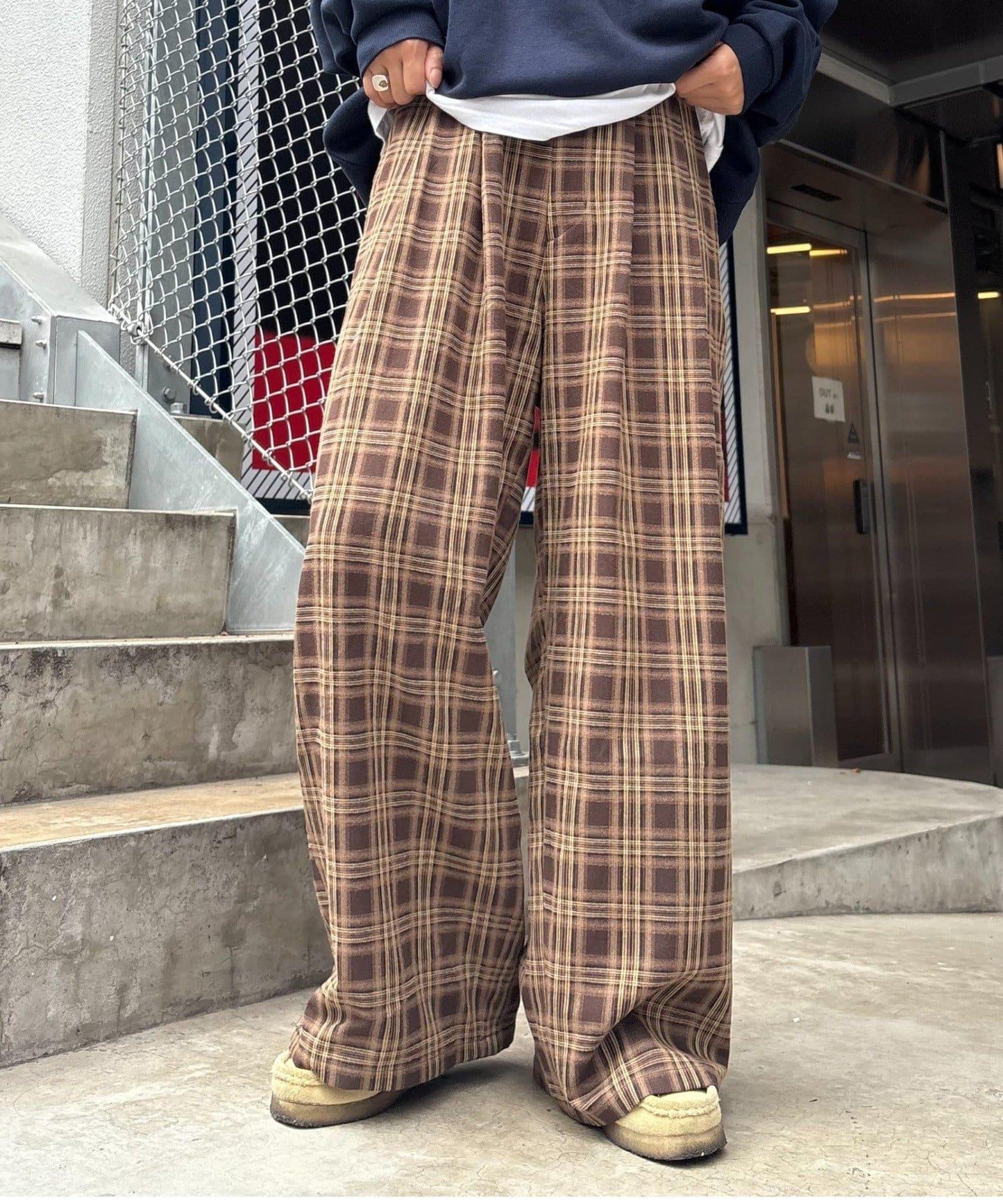 法蘭絨格紋褶皺寬鬆闊腿褲