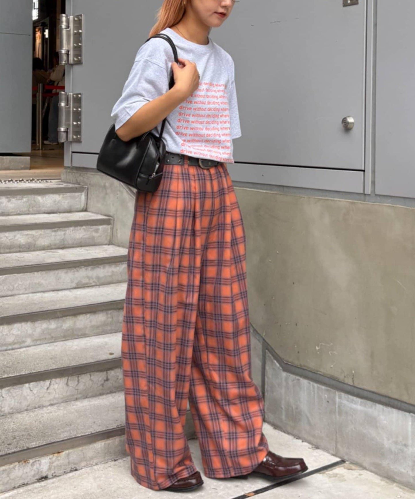 法蘭絨格紋褶皺寬鬆闊腿褲