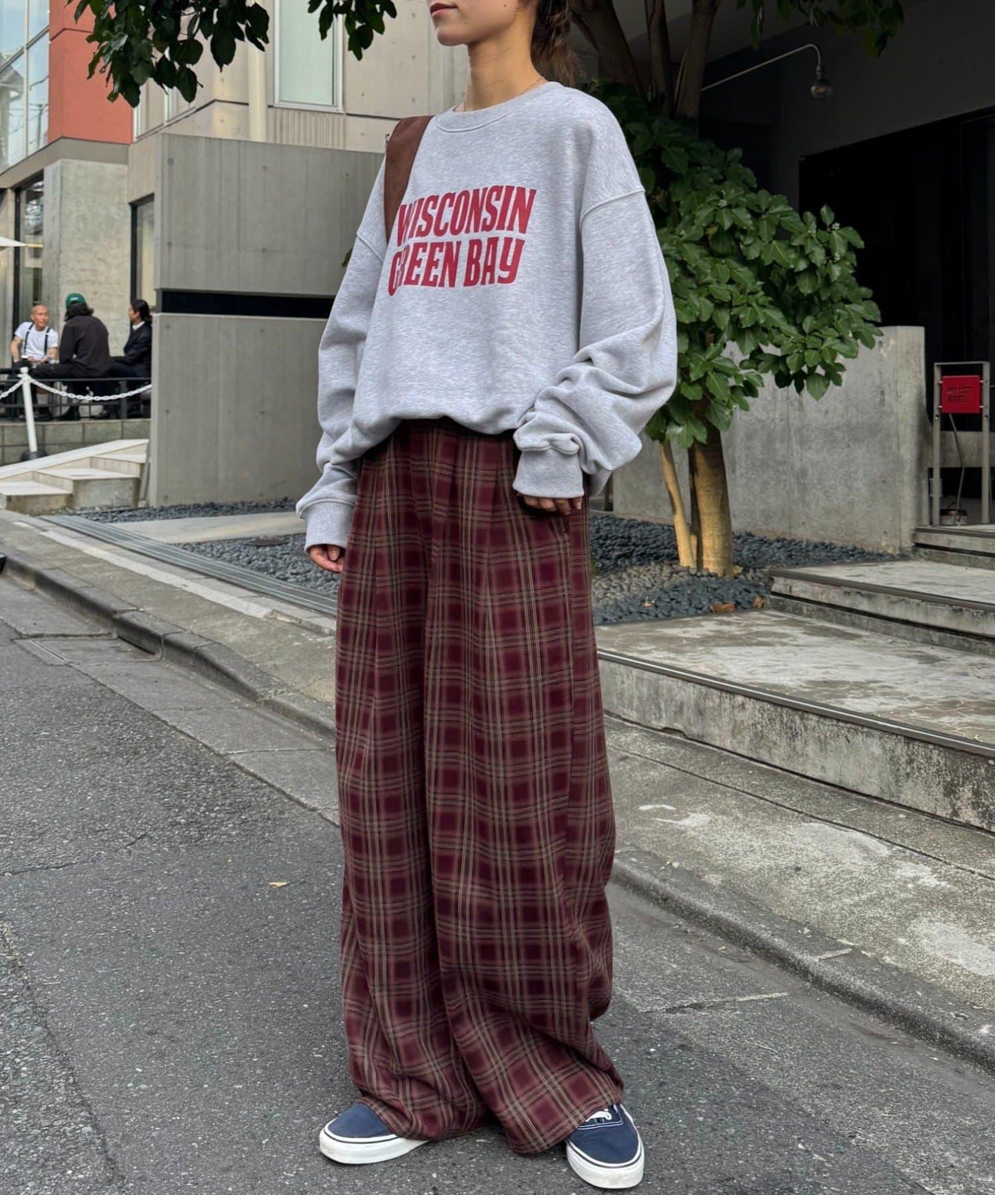 法蘭絨格紋褶皺寬鬆闊腿褲