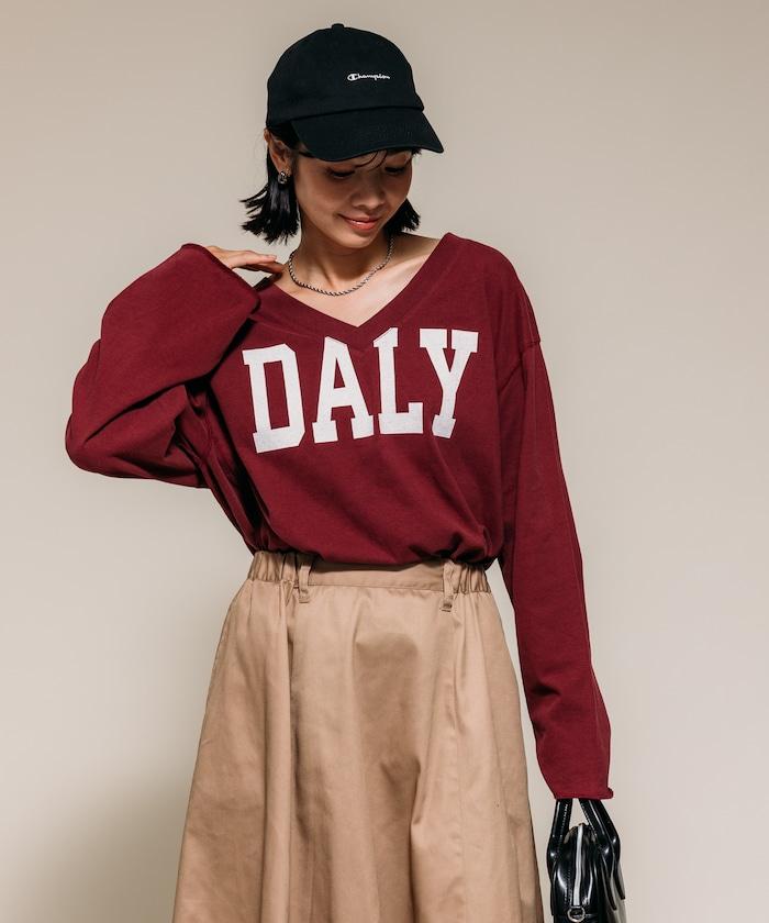 復古V領字母長袖T恤